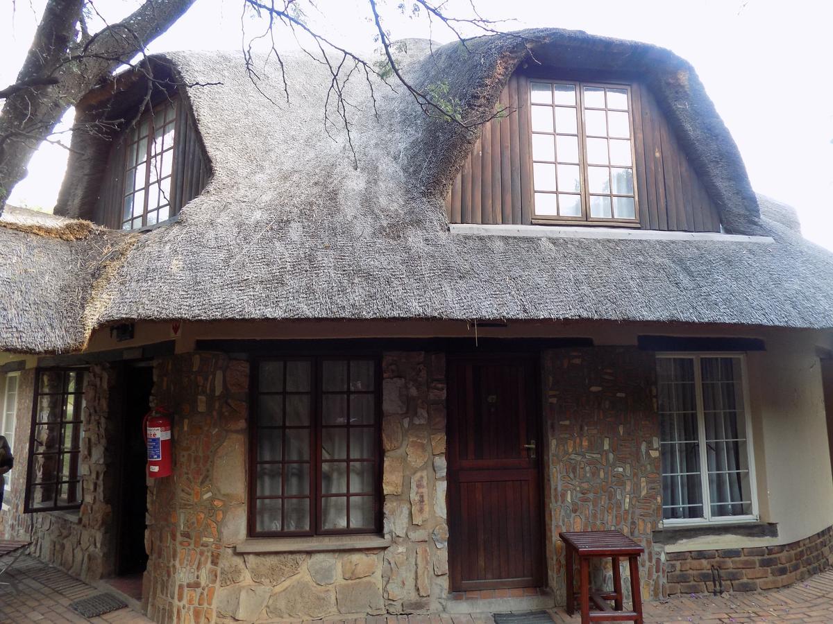 The Farm Inn Pretoria Exterior photo